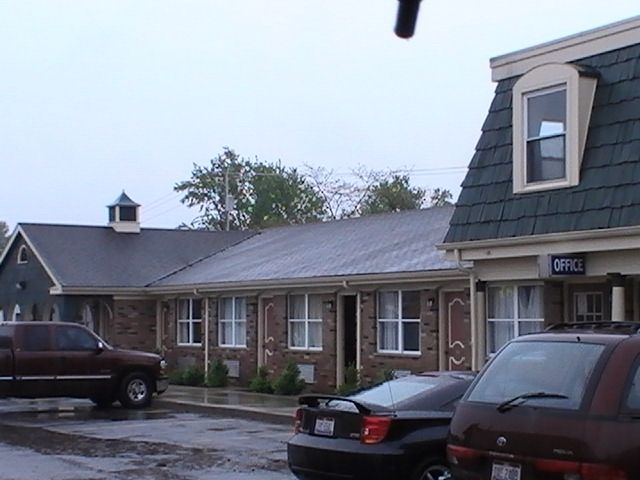 Hometown Inn Galion Exterior photo